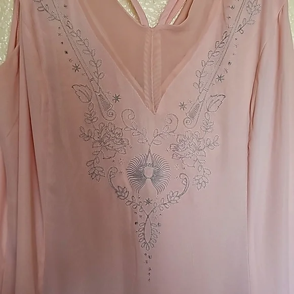 open lace back dress Kevan Jon peplum Queenie Bardot dress in blush pink – Deja Elite Boutique main image 1